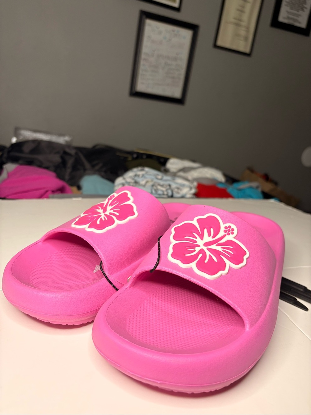 No Boundaries Pink Floral Slide Sandals - Picture 3 of 4